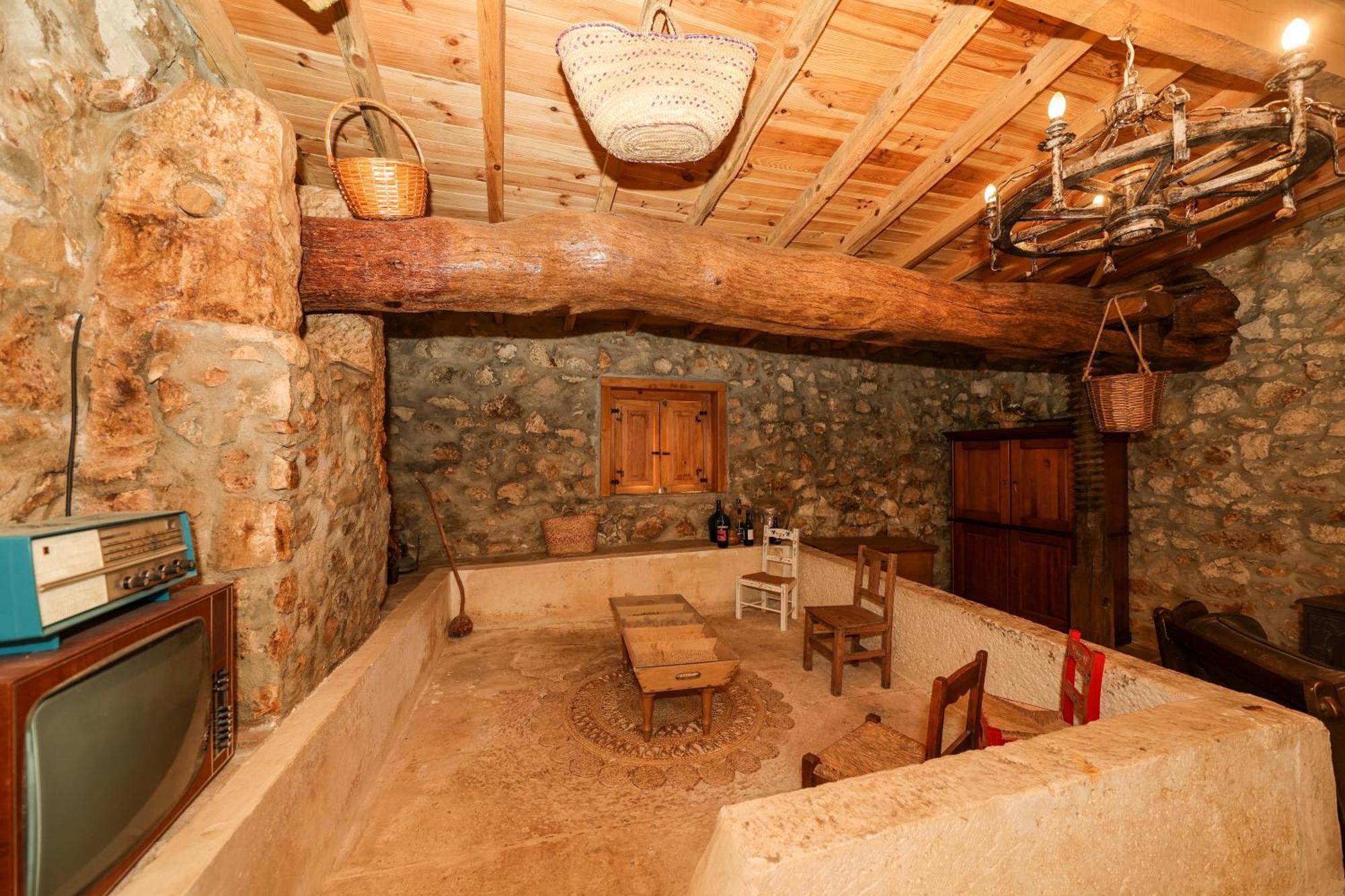Renovated Wine Press House - With Pool Villa Porto de Mos  Exterior photo